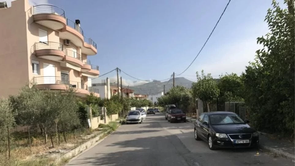 Φωτογραφίες: Φωτιά και στο Ζεμενό Κορινθίας, κοντά στο Ξυλόκαστρο